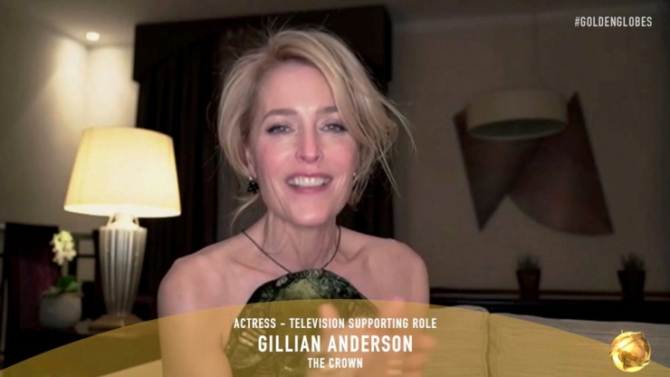 Gillian Anderson, ganadora del premio a mejor actriz de reparto en una serie en los Globos de Oro 2021