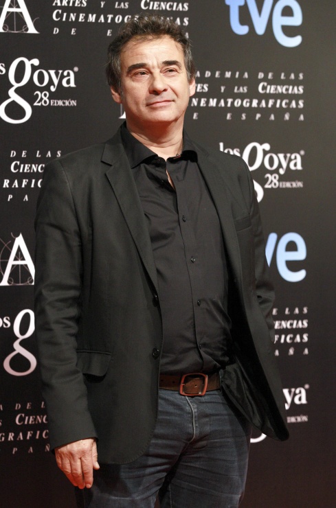 El actor Eduard Fernndez a su llegada a la fiesta de los nominados en la XXVIII edicin de los Premios Goya.