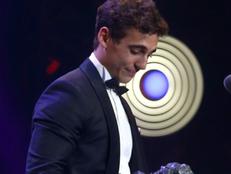 Miguel Herrn, Mejor Actor Revelacin en los Premios Goya 2016 por su papel en 'A cambio de nada'