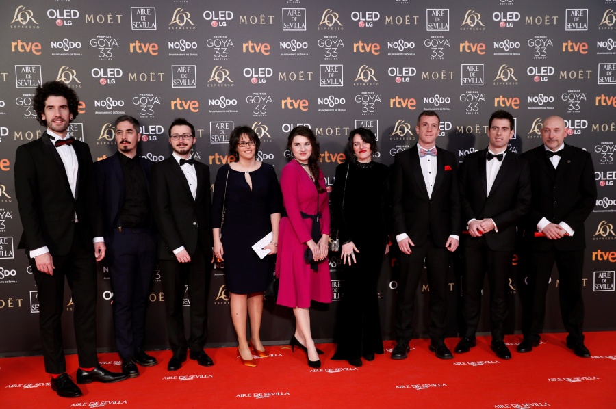 Los nominados a Mejor Cortometraje de Animación posan a su llegada a la alfombra roja de los Premios Goya 2019
