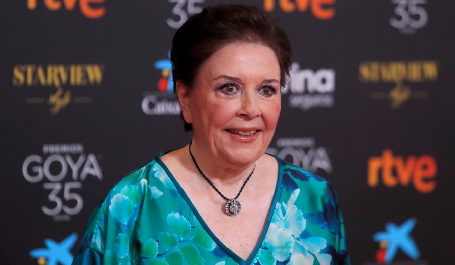 Mónica Randall en la alfombra roja de los Premios Goya 2021