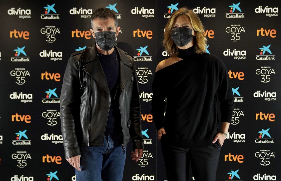 Antonio Banderas y María Casado durante la presentación de la gala de la 35ª de los Premios Goya.