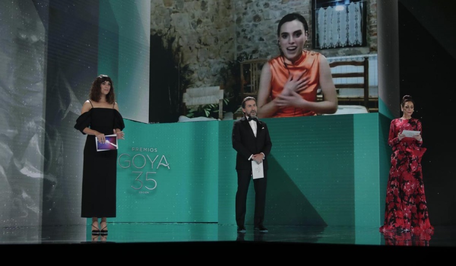 Jone Laspiur recibe el Goya a la mejor actriz revelación por 'Akelarre'