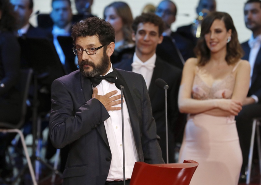 Manolo Soto recibe el premio al mejor actor de reparto por &quot;Tarde para la ira&quot;