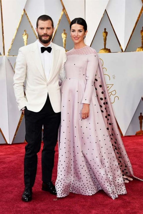 Las parejas de la alfombra roja de los Oscars 2017