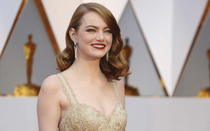 El dorado domina la alfombra roja de los Oscars de la anterior edicin