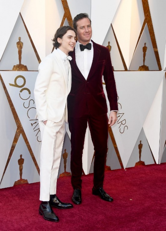 Timothee Chalamet y Armie Hammer en la alfombra roja de los Oscars 2018