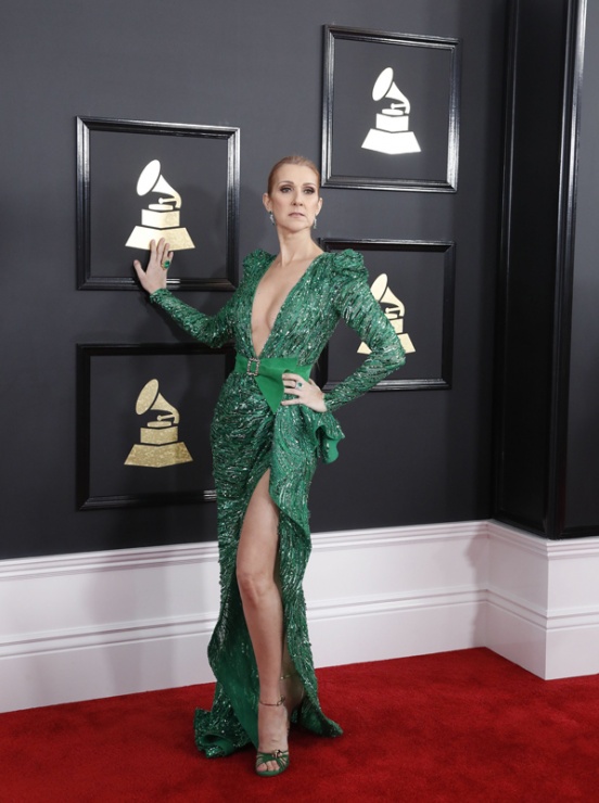 Celine Dion en la alfombra roja de los Grammy 2017