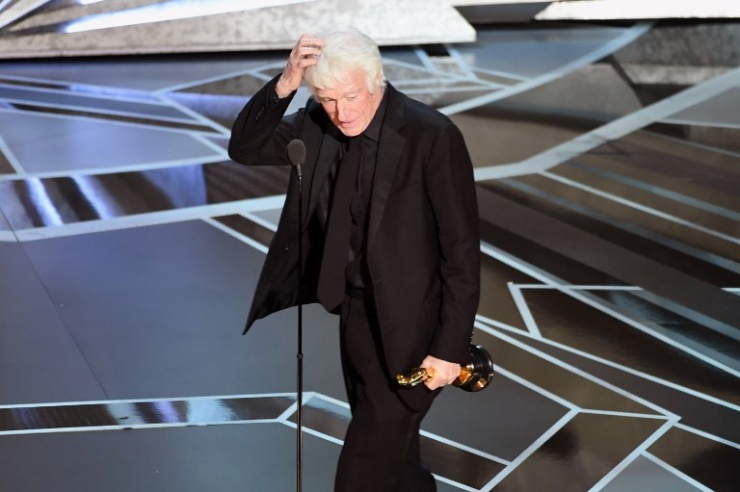 Roger Deakins recoge el Oscar a la mejor fotografía por 'Blade Runner 2049'