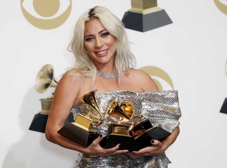 Lady Gaga brilla en los Grammy gracias a 'Shallow'