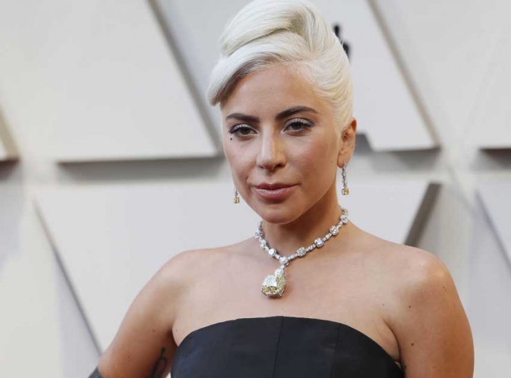 ¿Cuánto cuesta el collar de diamantes de Lady Gaga de los Oscars?